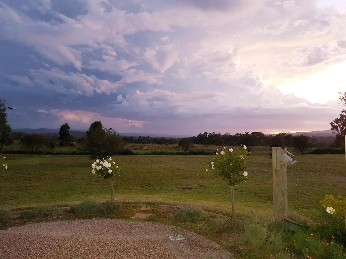 Grovely House Bed and Breakfast Stanthorpe Eksteriør billede